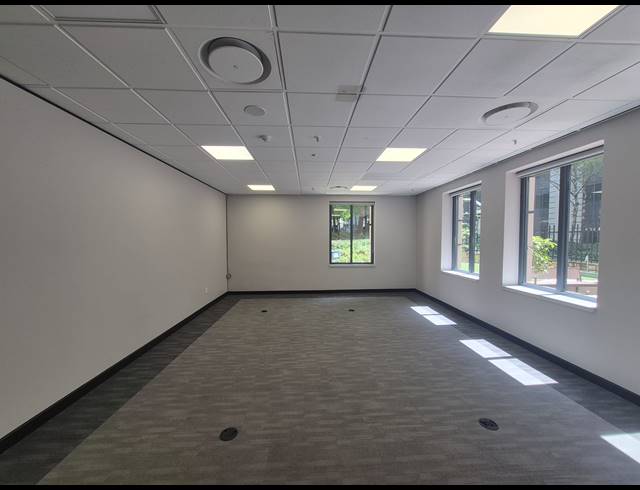 60M² OFFICE TO LET IN SANDTON CENTRAL